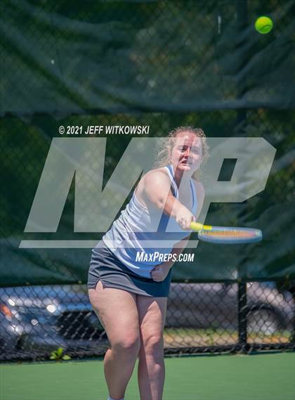 Thumbnail 2 in NCHSAA 3A Mid-East Regionals - Singles photogallery.