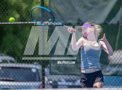 Thumbnail 1 in NCHSAA 3A Mid-East Regionals - Singles photogallery.