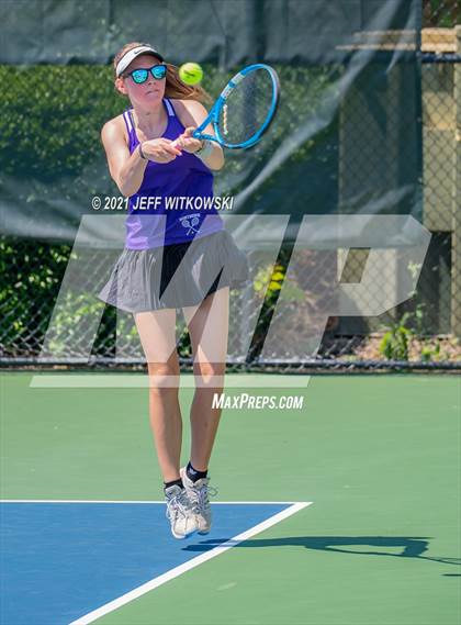 Thumbnail 3 in NCHSAA 3A Mid-East Regionals - Singles photogallery.