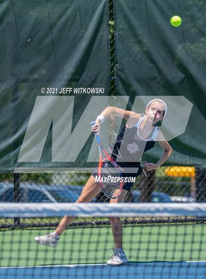 Thumbnail 3 in NCHSAA 3A Mid-East Regionals - Singles photogallery.