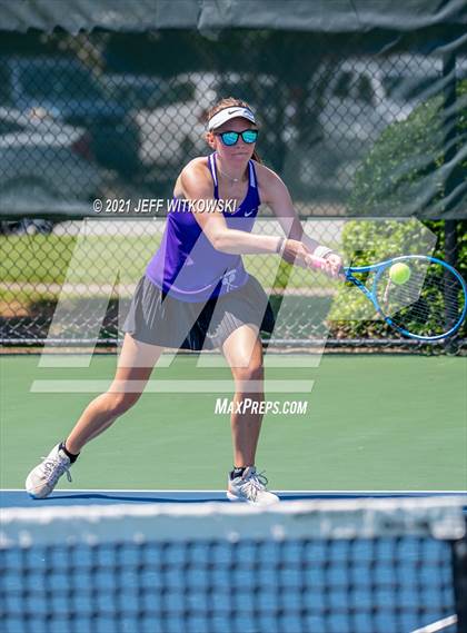 Thumbnail 2 in NCHSAA 3A Mid-East Regionals - Singles photogallery.