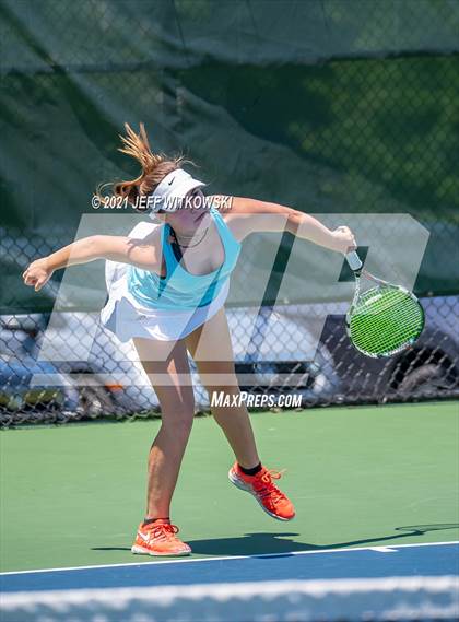 Thumbnail 2 in NCHSAA 3A Mid-East Regionals - Singles photogallery.