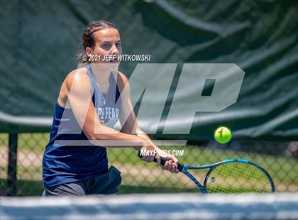 Thumbnail 1 in NCHSAA 3A Mid-East Regionals - Singles photogallery.