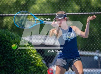 Thumbnail 1 in NCHSAA 3A Mid-East Regionals - Singles photogallery.