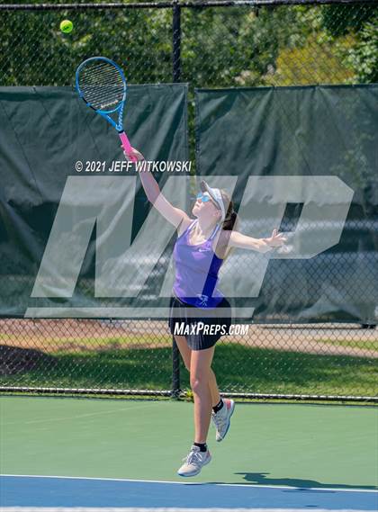 Thumbnail 3 in NCHSAA 3A Mid-East Regionals - Singles photogallery.