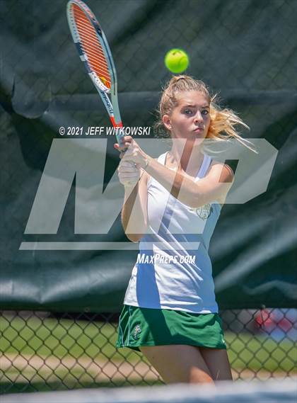 Thumbnail 2 in NCHSAA 3A Mid-East Regionals - Singles photogallery.