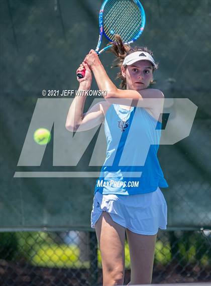 Thumbnail 3 in NCHSAA 3A Mid-East Regionals - Singles photogallery.