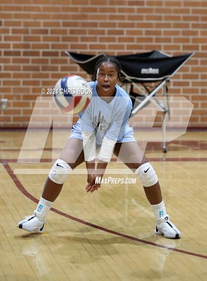 Thumbnail 2 in Mica Mountain @ Salpointe Catholic photogallery.