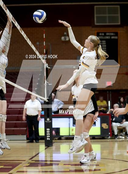 Thumbnail 1 in Mica Mountain @ Salpointe Catholic photogallery.