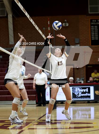 Thumbnail 2 in Mica Mountain @ Salpointe Catholic photogallery.
