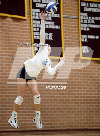 Thumbnail 2 in Mica Mountain @ Salpointe Catholic photogallery.