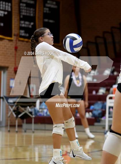 Thumbnail 3 in Mica Mountain @ Salpointe Catholic photogallery.