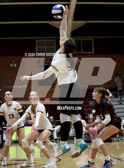 Thumbnail 1 in Mica Mountain @ Salpointe Catholic photogallery.
