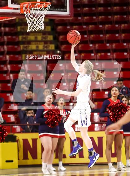 Thumbnail 1 in Sahuaro vs. Mesquite (AIA 5A Semifinal)  photogallery.