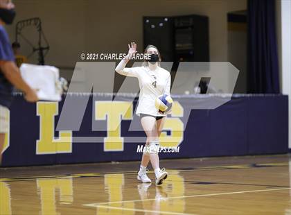Thumbnail 1 in Jack Britt @ Cape Fear photogallery.