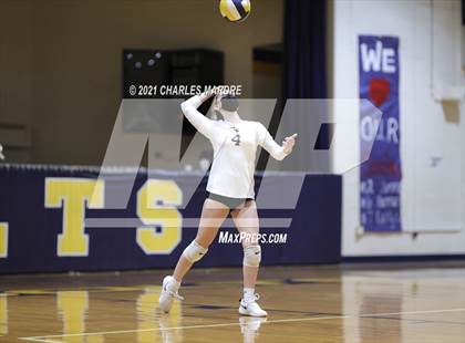 Thumbnail 2 in Jack Britt @ Cape Fear photogallery.
