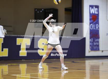 Thumbnail 3 in Jack Britt @ Cape Fear photogallery.