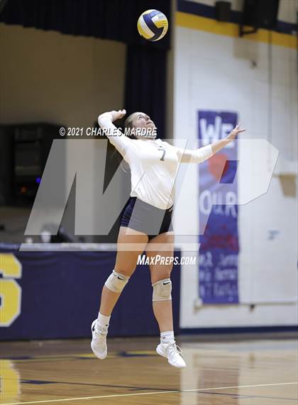 Thumbnail 2 in Jack Britt @ Cape Fear photogallery.