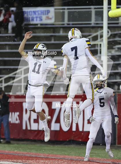 Thumbnail 2 in Massapequa vs. William Floyd (Division I Championship) photogallery.