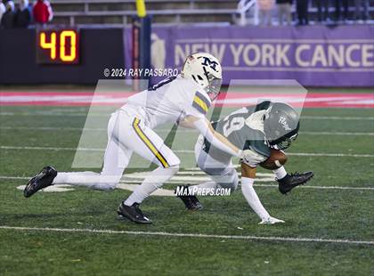 Thumbnail 2 in Massapequa vs. William Floyd (Division I Championship) photogallery.