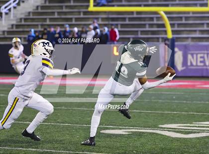 Thumbnail 2 in Massapequa vs. William Floyd (Division I Championship) photogallery.