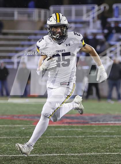 Thumbnail 1 in Massapequa vs. William Floyd (Division I Championship) photogallery.