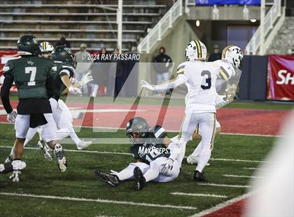 Thumbnail 1 in Massapequa vs. William Floyd (Division I Championship) photogallery.
