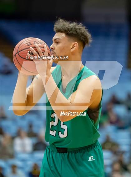Thumbnail 1 in Southwest Guilford vs. Walter M. Williams (NCHSAA 3A Final) photogallery.