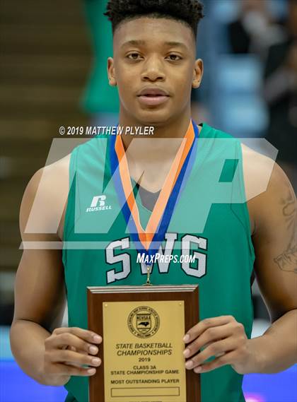 Thumbnail 3 in Southwest Guilford vs. Walter M. Williams (NCHSAA 3A Final) photogallery.