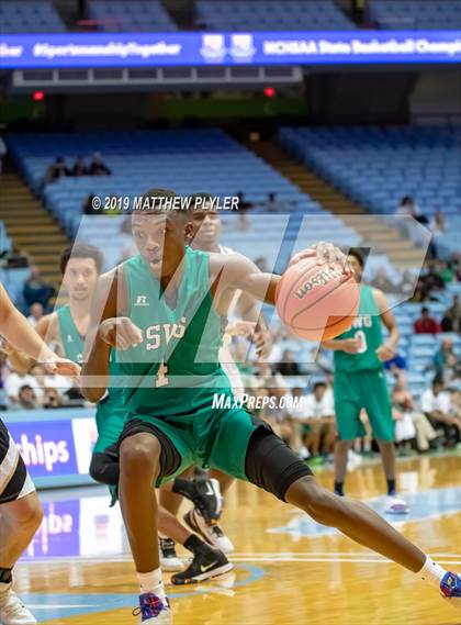 Thumbnail 2 in Southwest Guilford vs. Walter M. Williams (NCHSAA 3A Final) photogallery.