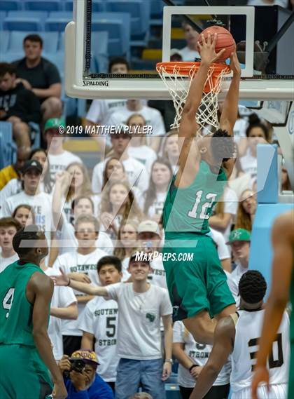 Thumbnail 3 in Southwest Guilford vs. Walter M. Williams (NCHSAA 3A Final) photogallery.
