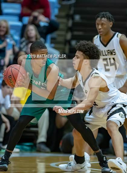 Thumbnail 1 in Southwest Guilford vs. Walter M. Williams (NCHSAA 3A Final) photogallery.