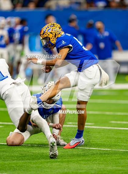 Thumbnail 2 in San Antonio All-Stars photogallery.