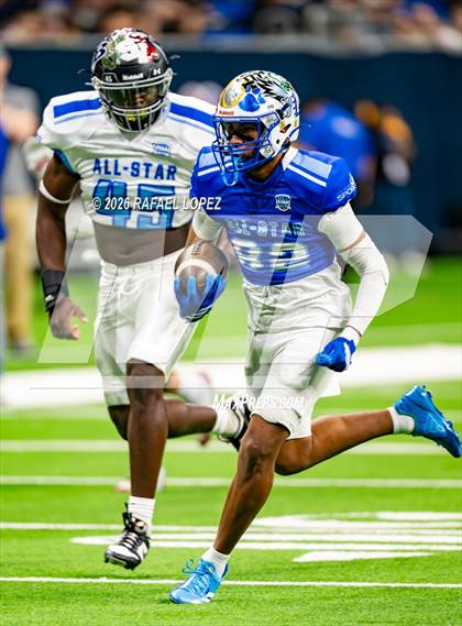 Thumbnail 2 in San Antonio All-Stars photogallery.