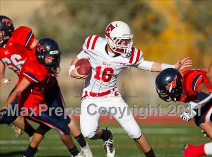 Thumbnail 2 in Mountain Crest vs. East photogallery.