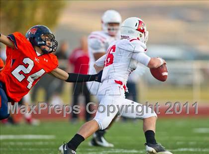 Thumbnail 1 in Mountain Crest vs. East photogallery.