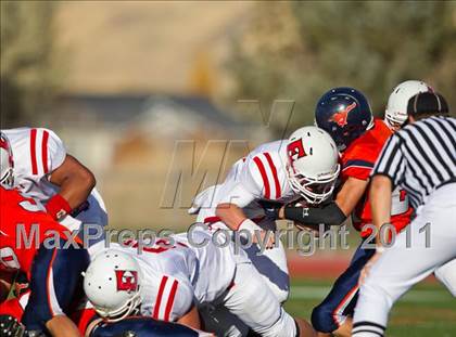 Thumbnail 2 in Mountain Crest vs. East photogallery.