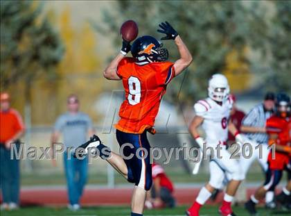 Thumbnail 1 in Mountain Crest vs. East photogallery.