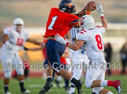 Thumbnail 3 in Mountain Crest vs. East photogallery.