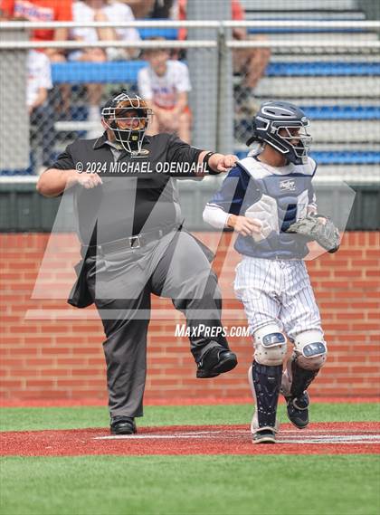 Thumbnail 1 in St. Louis Catholic vs. St. Thomas More (LHSAA Division II Select Semifinal) photogallery.