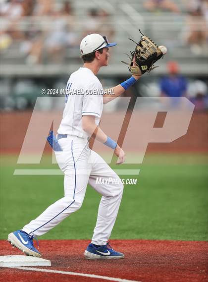 Thumbnail 3 in St. Louis Catholic vs. St. Thomas More (LHSAA Division II Select Semifinal) photogallery.