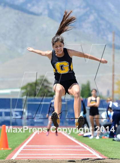 Thumbnail 2 in NIAA Northern Nevada D1 Regional Qualifying Meet photogallery.