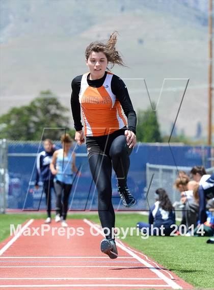 Thumbnail 2 in NIAA Northern Nevada D1 Regional Qualifying Meet photogallery.