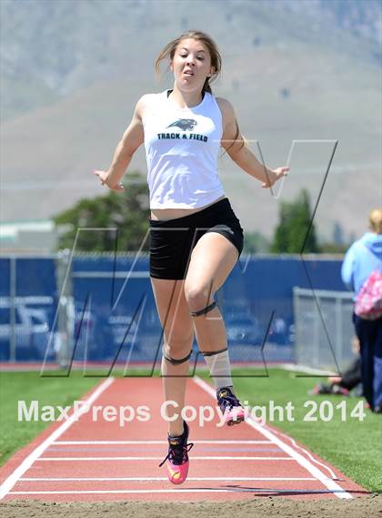 Thumbnail 3 in NIAA Northern Nevada D1 Regional Qualifying Meet photogallery.
