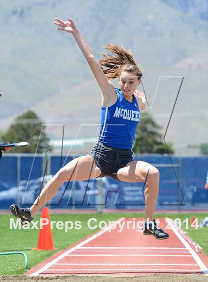Thumbnail 2 in NIAA Northern Nevada D1 Regional Qualifying Meet photogallery.