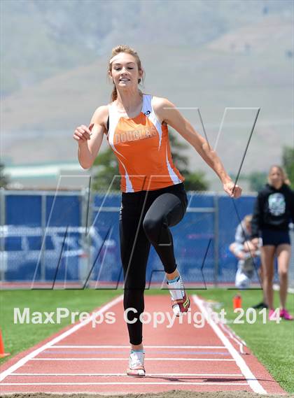 Thumbnail 2 in NIAA Northern Nevada D1 Regional Qualifying Meet photogallery.