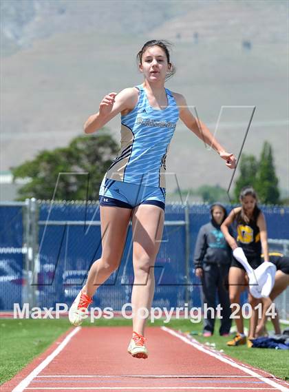 Thumbnail 2 in NIAA Northern Nevada D1 Regional Qualifying Meet photogallery.