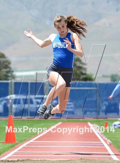 Thumbnail 1 in NIAA Northern Nevada D1 Regional Qualifying Meet photogallery.