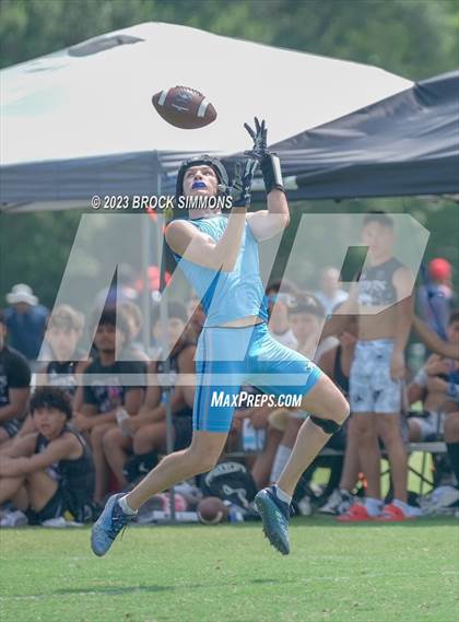 Thumbnail 3 in Wylie East vs Lamar (Texas State 7 on 7) photogallery.