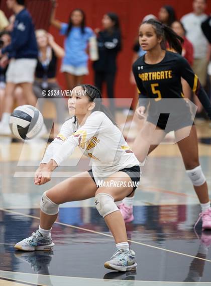 Thumbnail 1 in Las Lomas @ Northgate photogallery.